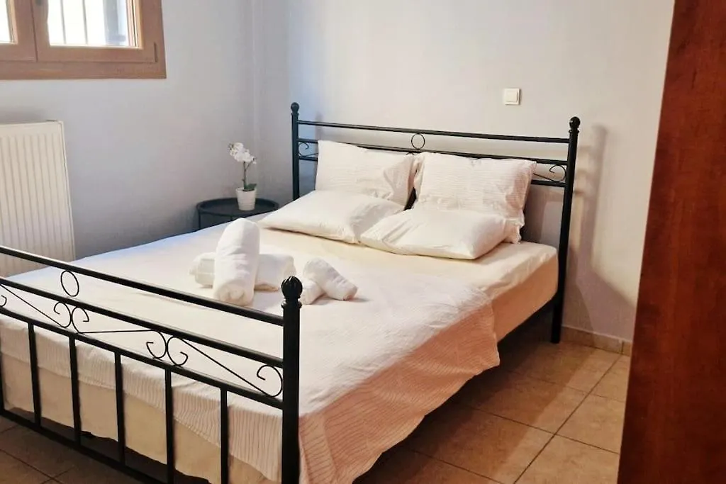 דירות Plagiárion Despy'S House Near To Sea And To The Airport Skg 0*,  יוון